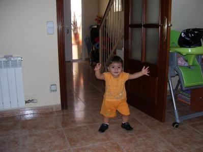 Fen uns pasos pel menjador